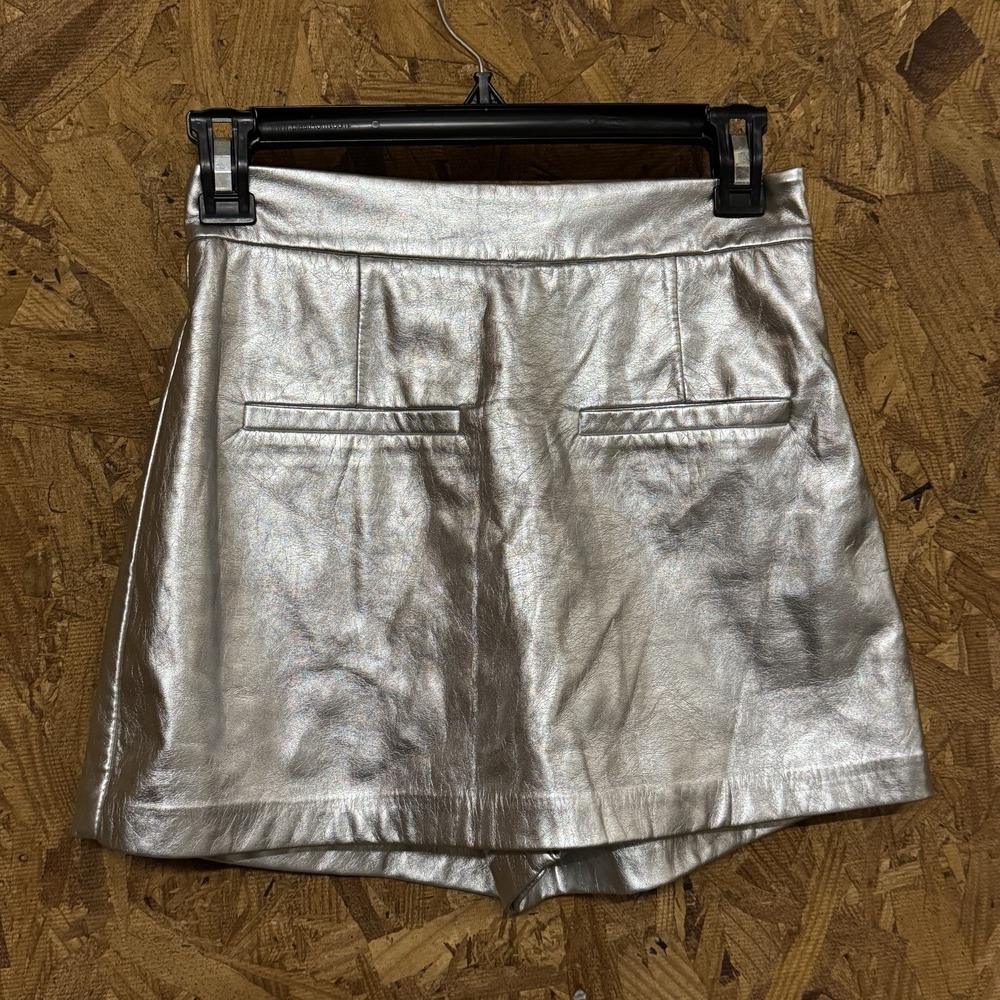 Metallic Silver Skort Shorts "Mini Skirt" Look Y2K Party Rave Festival Disco XS‎